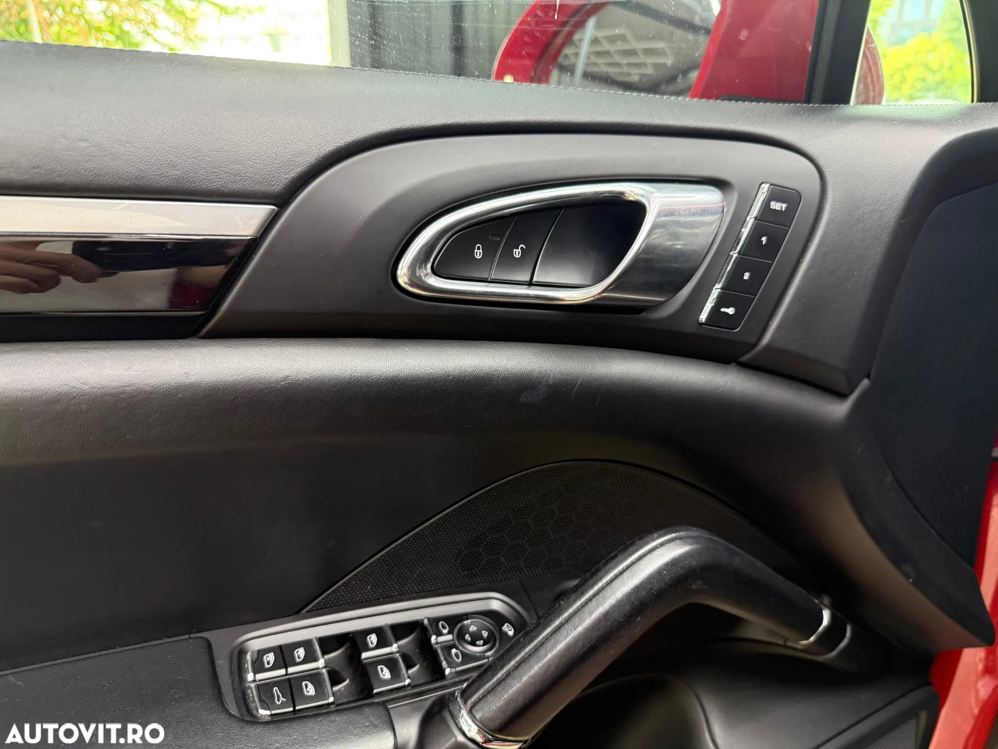 Porsche Cayenne 3.0 L - 26
