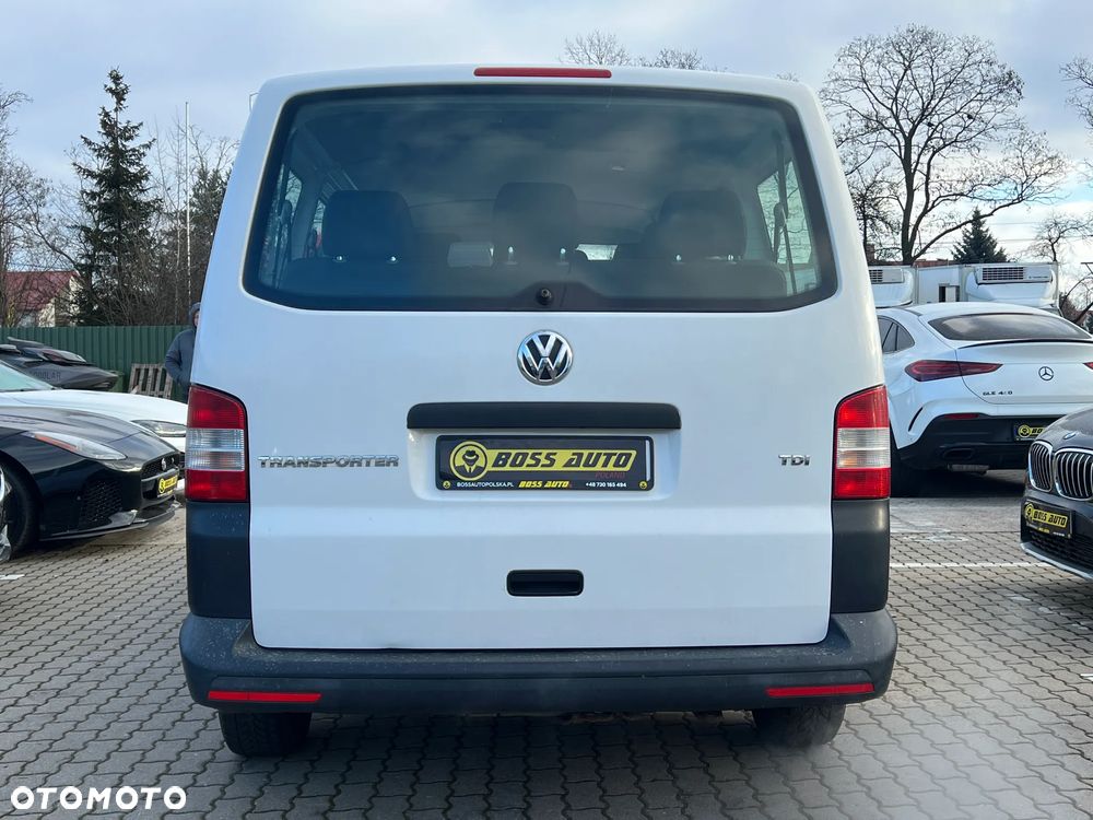 Volkswagen Transporter - 8
