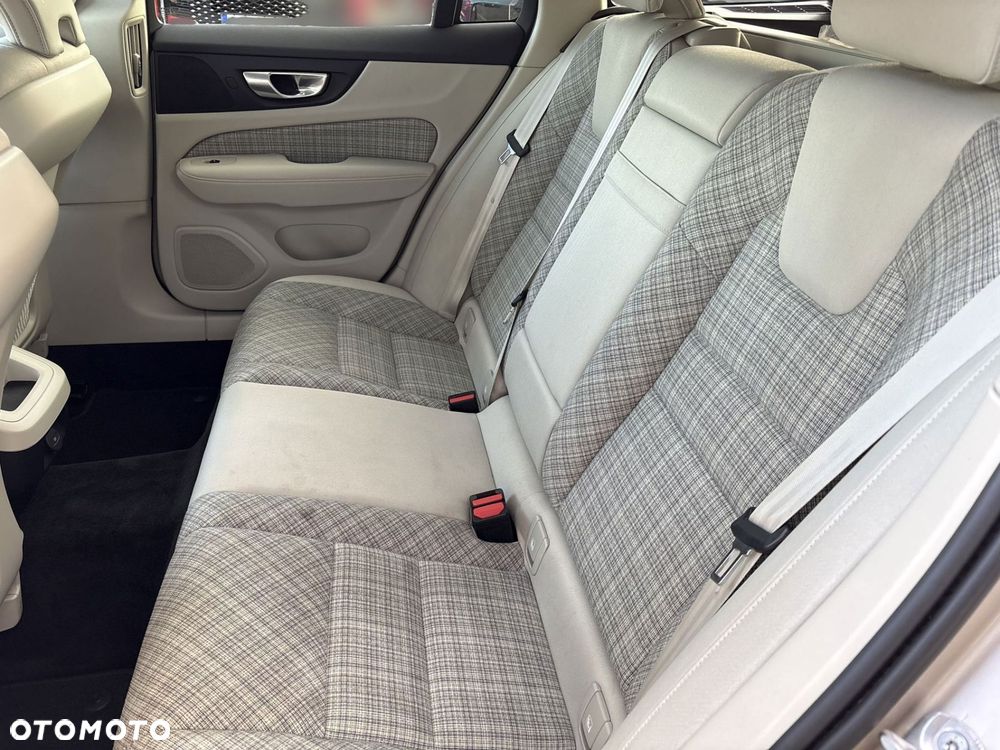 Volvo V60 - 16