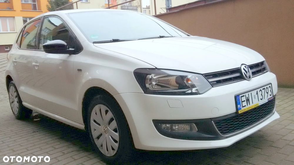 Volkswagen Polo 1.6 TDI DPF BlueMot Highline - 2