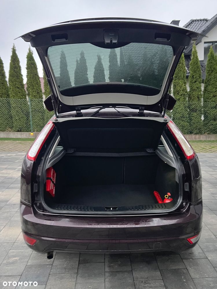 Ford Focus - 12