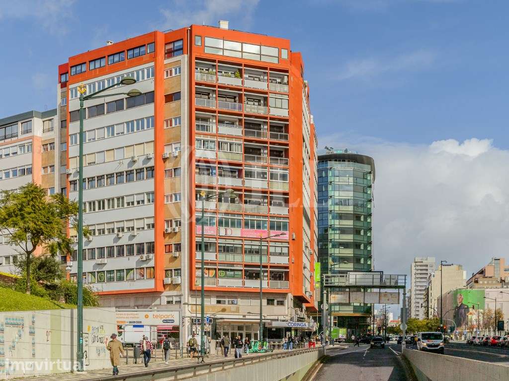 Apartamento T7 junto ao Marquês de Pombal, em Lisboa - Grande imagem: 3/21