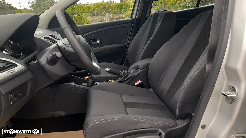 Renault Mégane 1.5 dCi Dynamique - 16