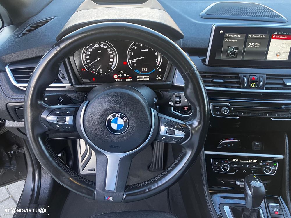 BMW 225xe Active Tourer - 16