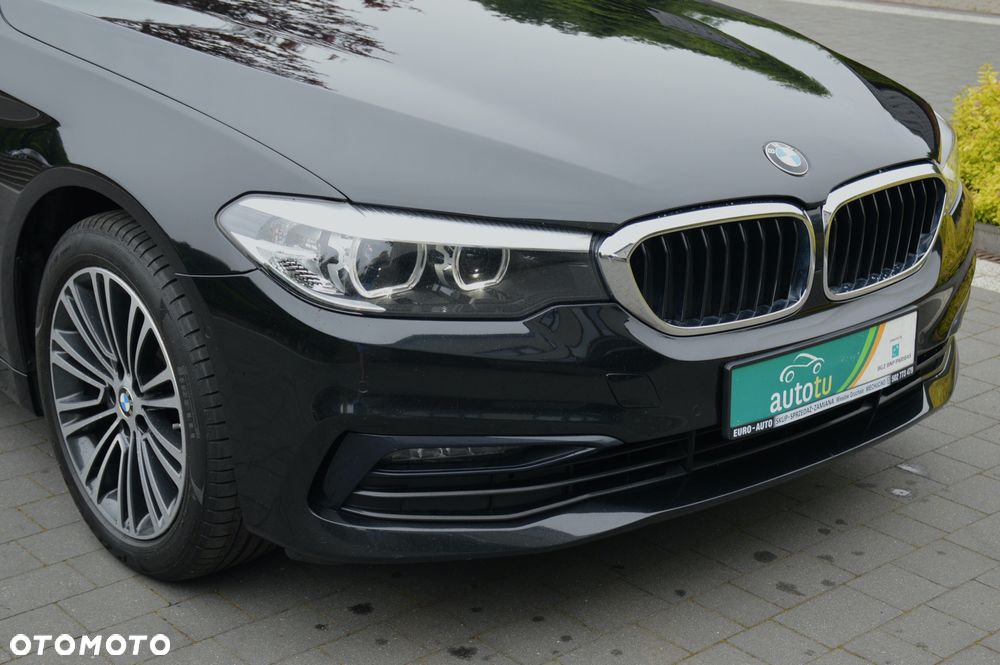 BMW Seria 5 520d xDrive Sport Line sport - 12