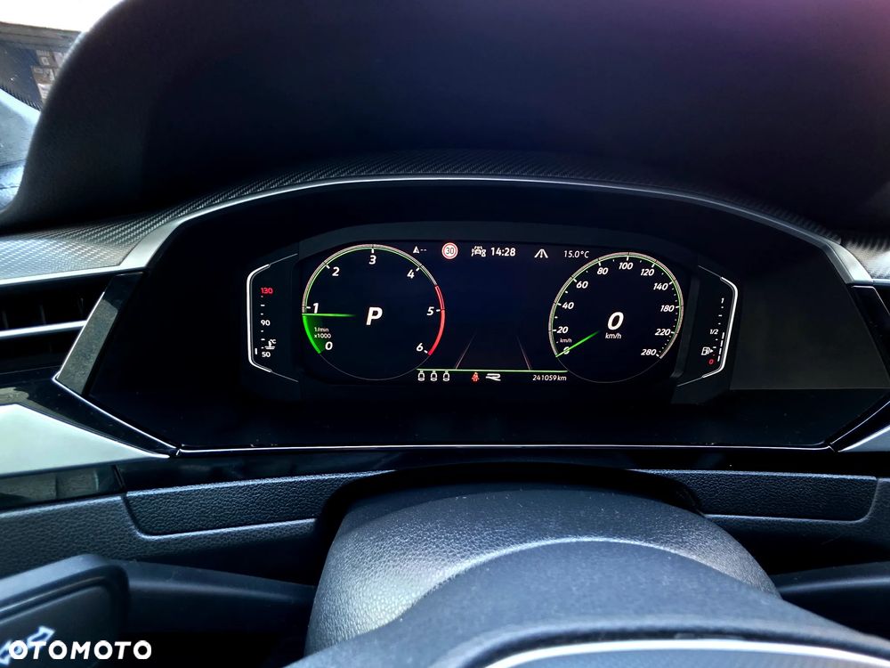 Volkswagen Arteon 2.0 TDI SCR 4Motion DSG R-Line - 25