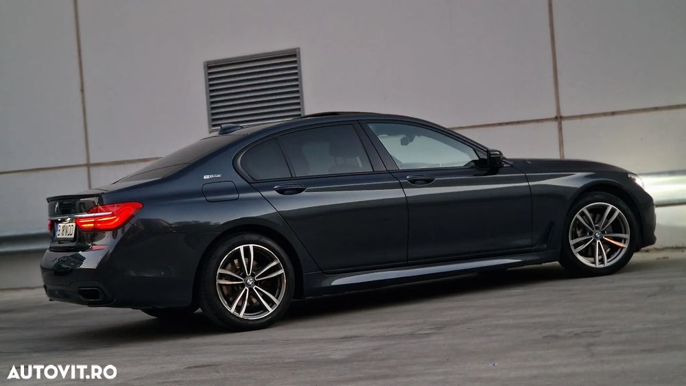 BMW Seria 7 740e iPerformance - 16