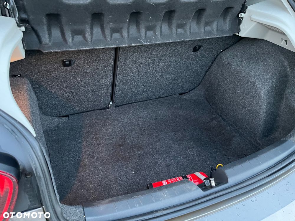 Seat Ibiza 1.0 Reference - 14