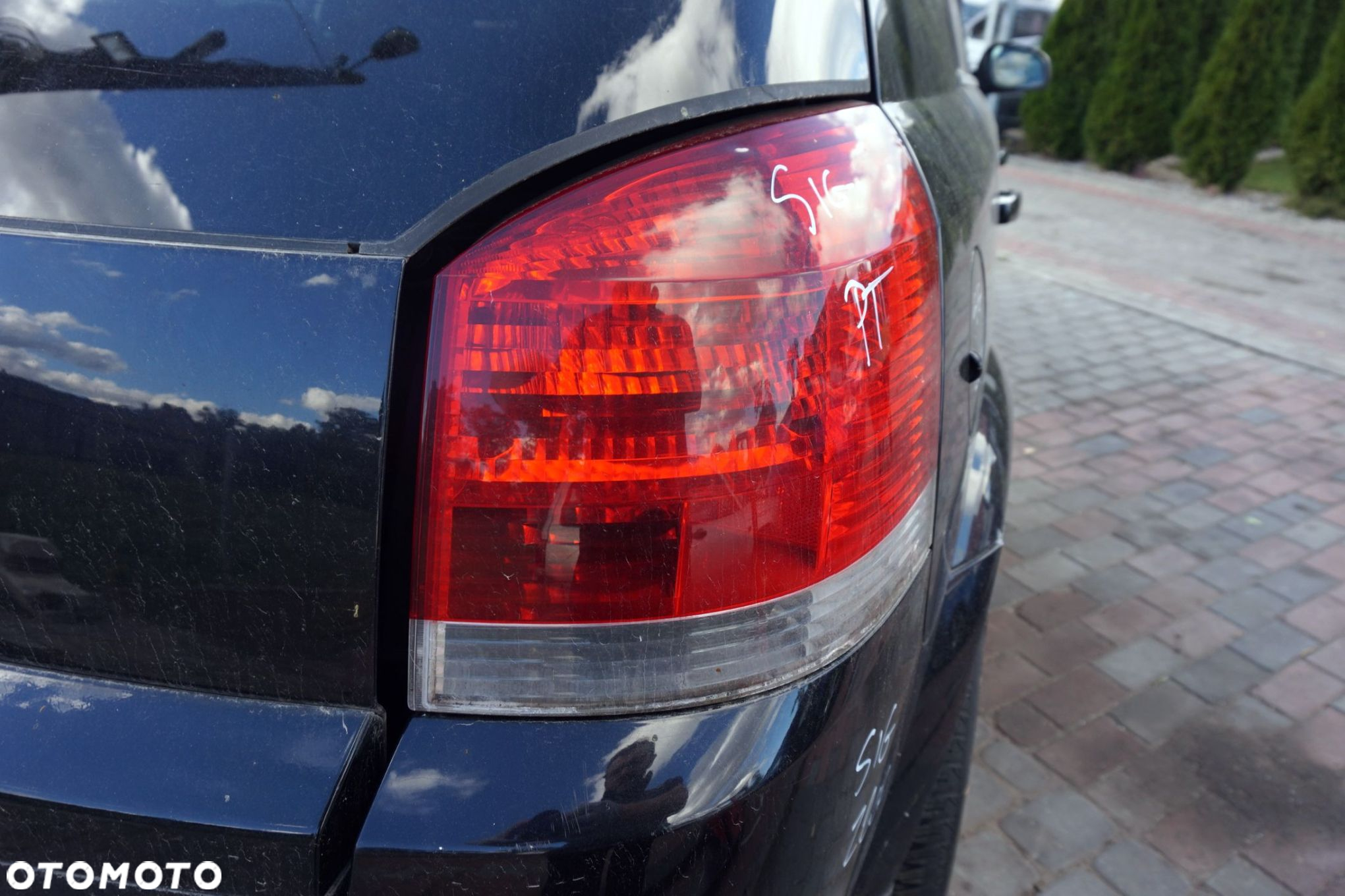 LAMPA TYLNA PRAWA SIGNUM  HB  OPEL 2003-2008 - 2