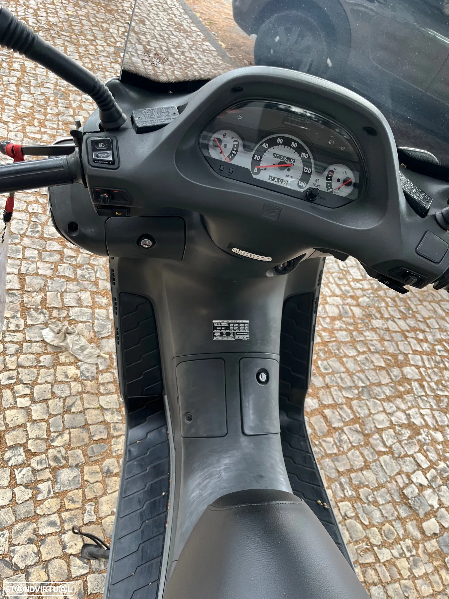 Honda FES PHANTEON 125 - 6