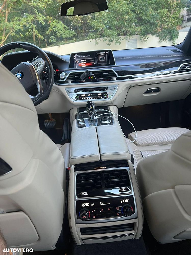 BMW Seria 7 750i xDrive Edition Exclusive - 15