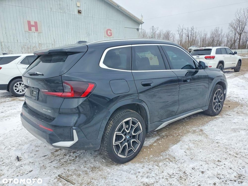BMW X1 xDrive25i M Sport - 4