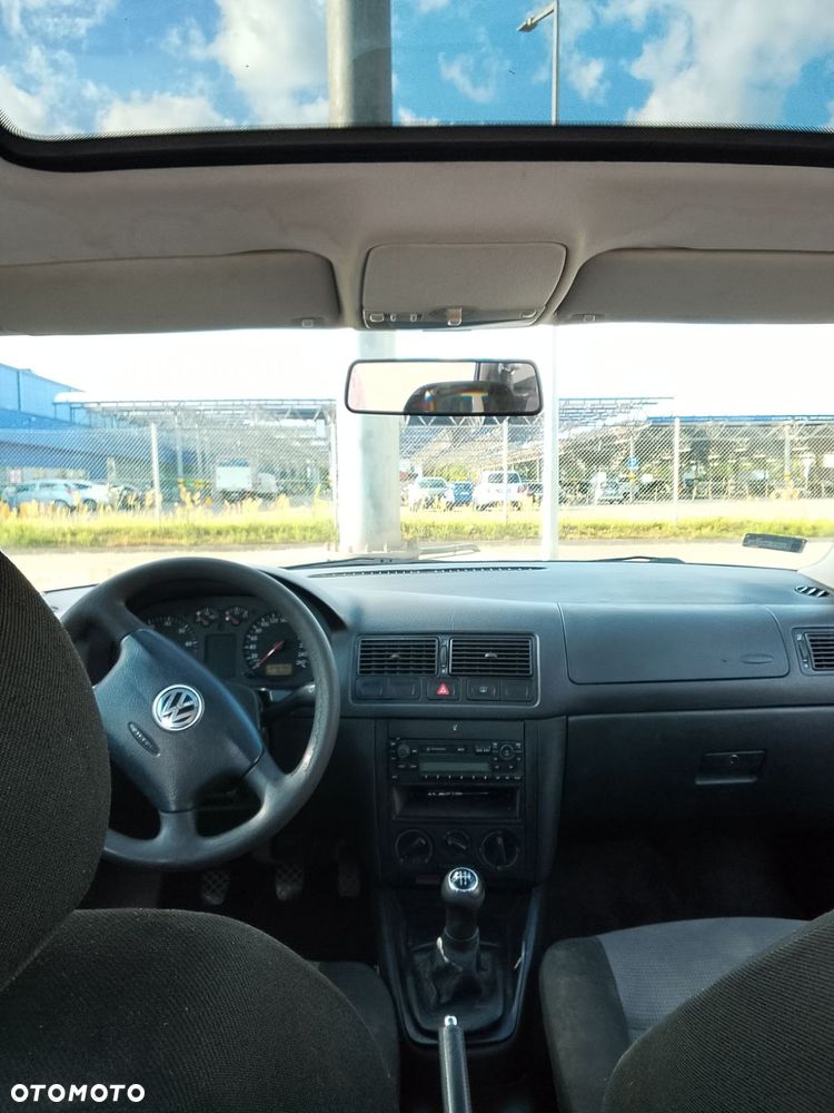 Volkswagen Golf 1.6 - 7