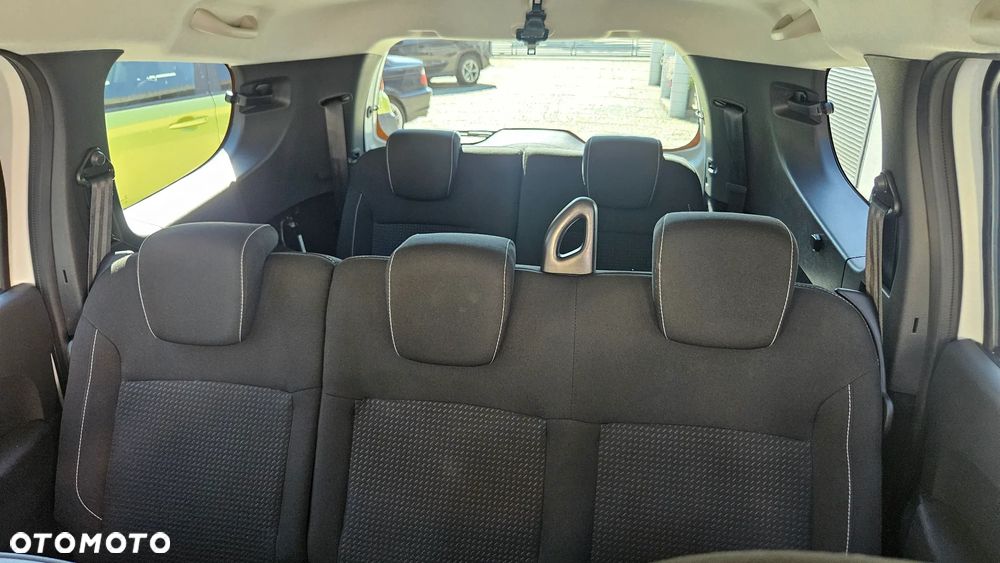 Dacia Lodgy TCe 100 GPF (7-Sitzer) Comfort - 14