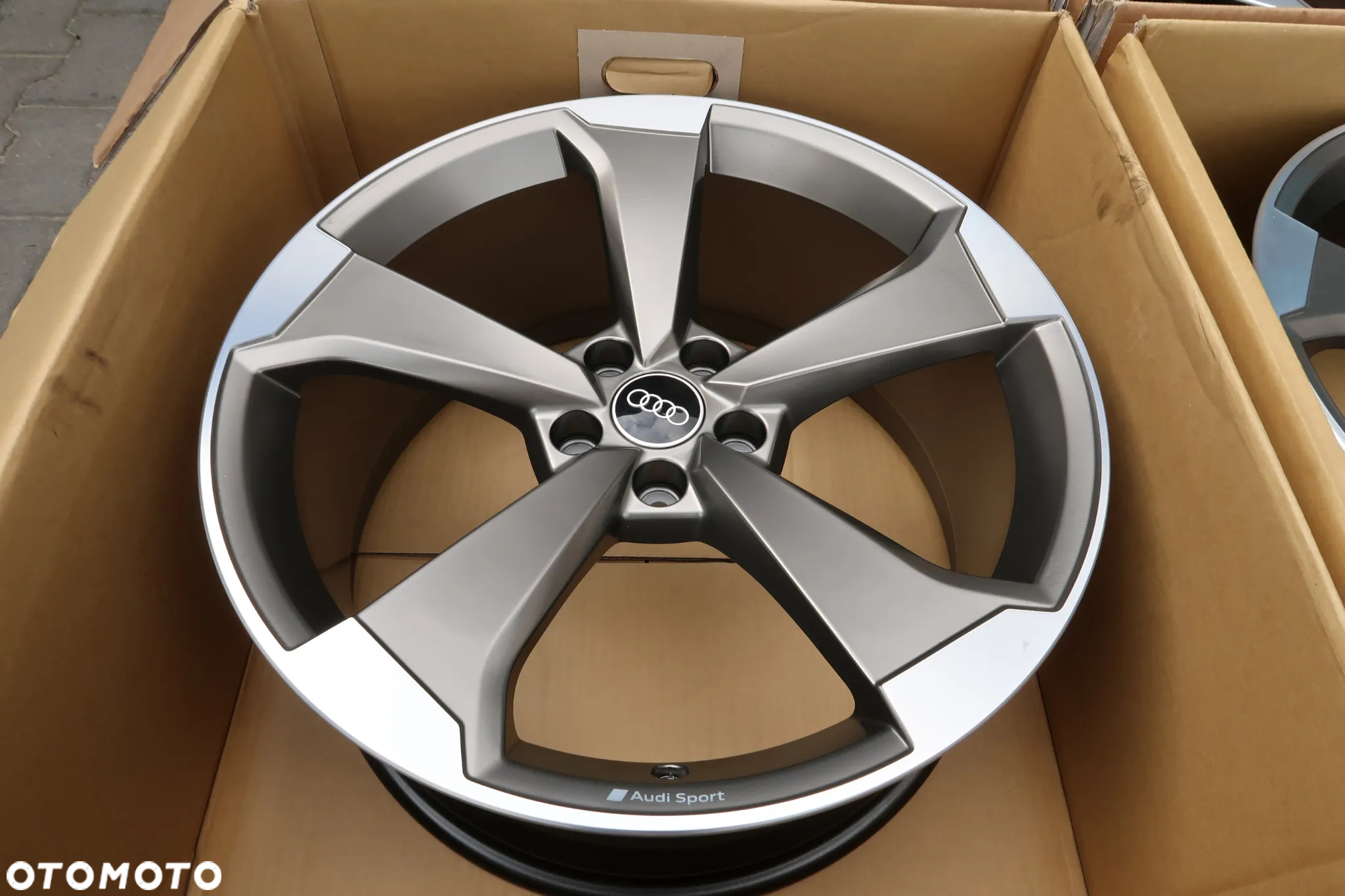 Oryginalne Felgi Audi A5 A4 A6 Q5 8W0 20'' Rotor - 4