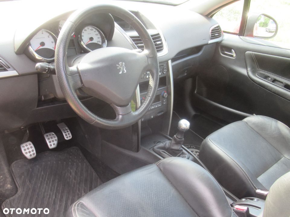 Peugeot 207 CC 1.6 Intense - 27
