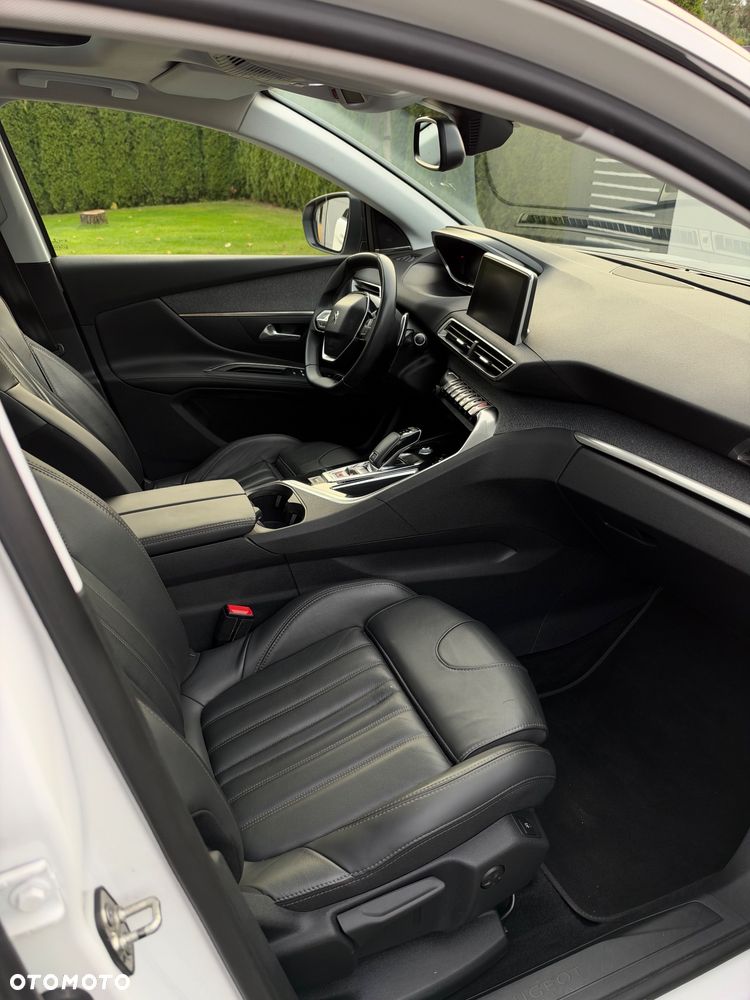 Peugeot 5008 - 19