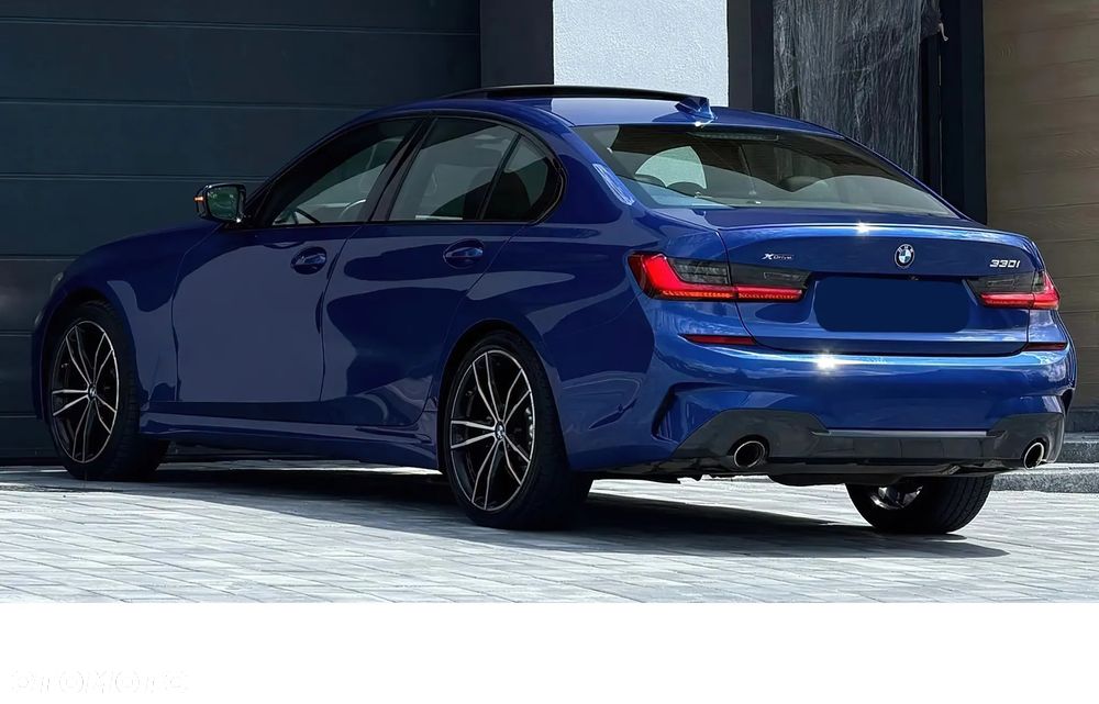 BMW Seria 3 330i xDrive Edition M Sport Shadow - 4
