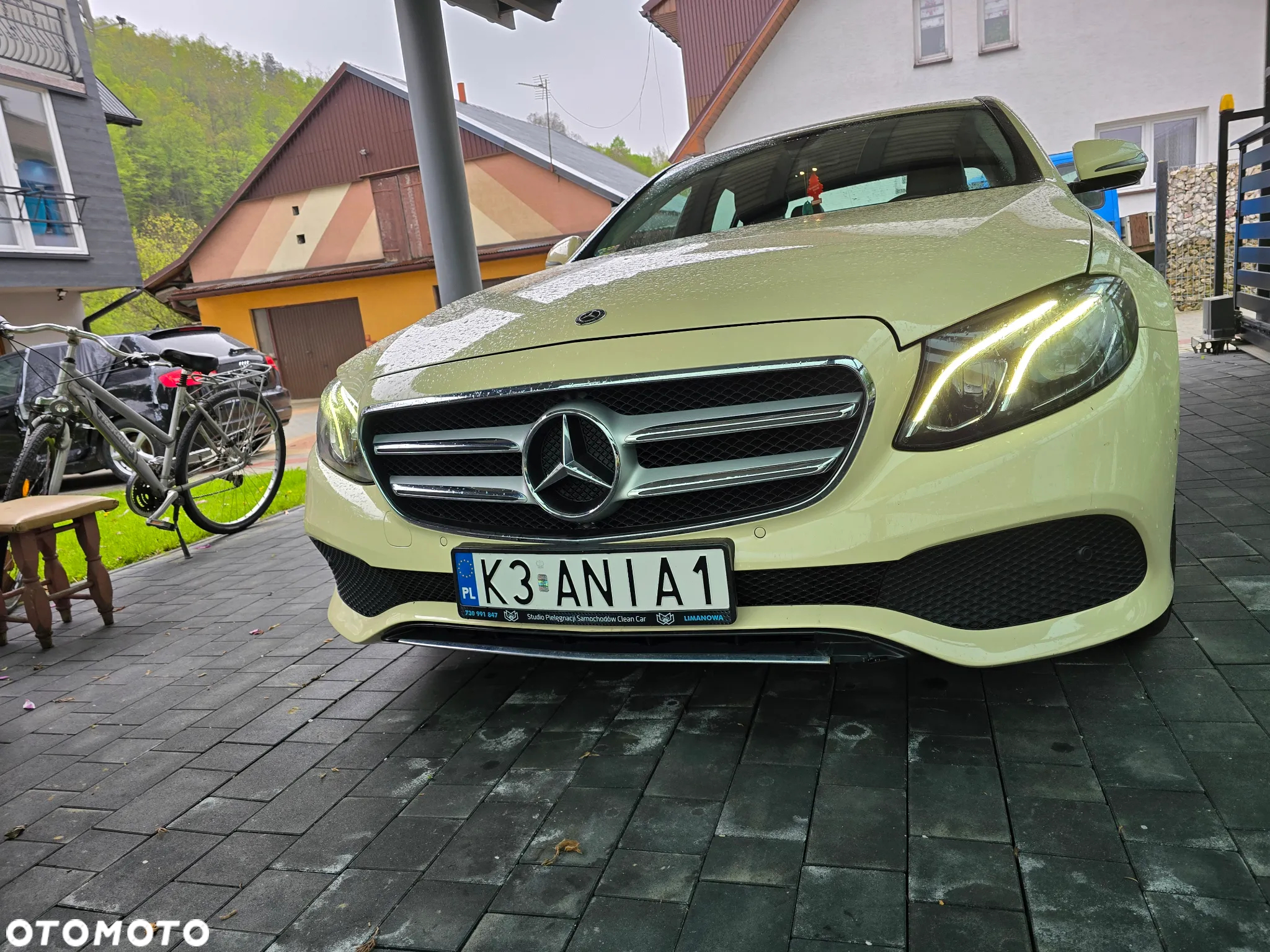 Mercedes-Benz Klasa E 200 d 9G-TRONIC Exclusive - 6
