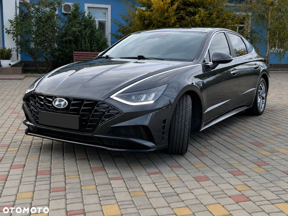 Hyundai Sonata - 4