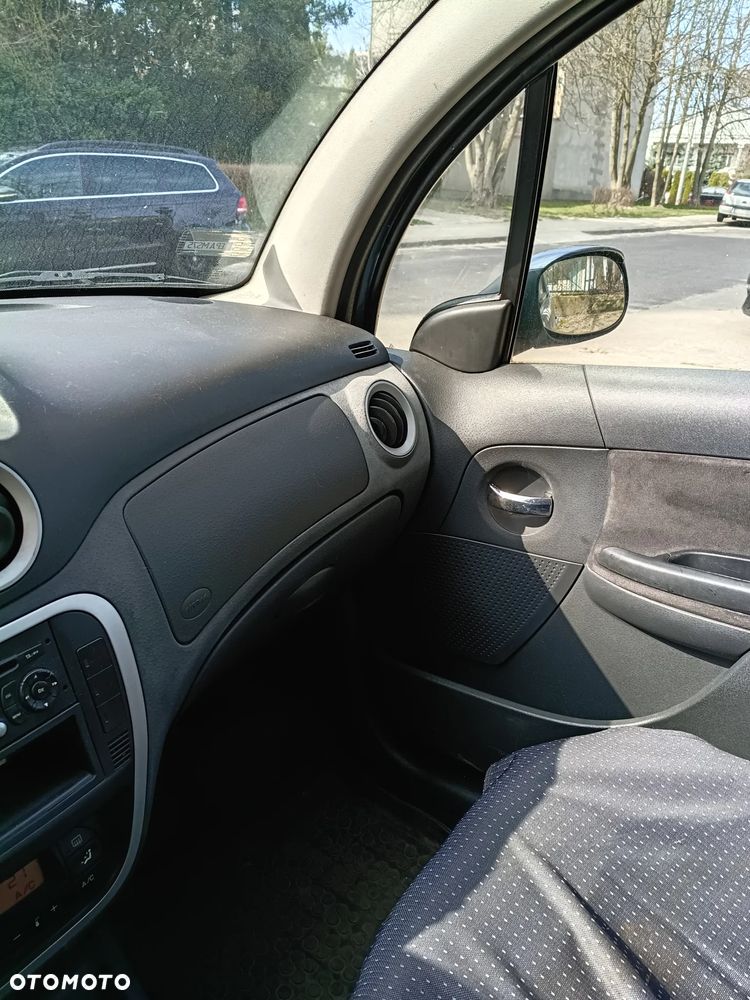 Citroën C3 1.4 HDi Exclusive - 12