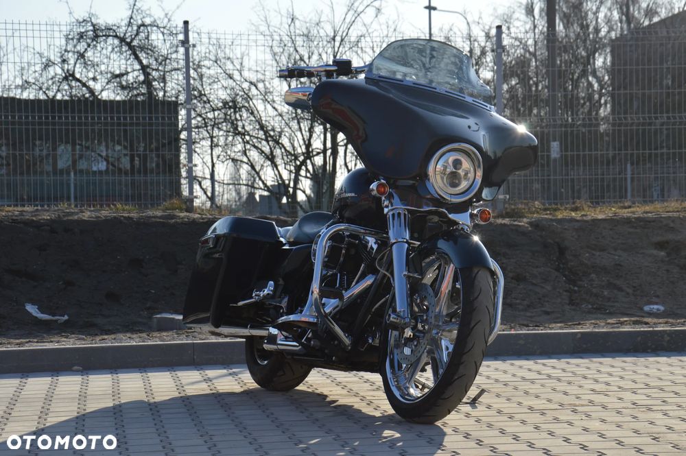 Harley-Davidson Touring Street Glide - 6