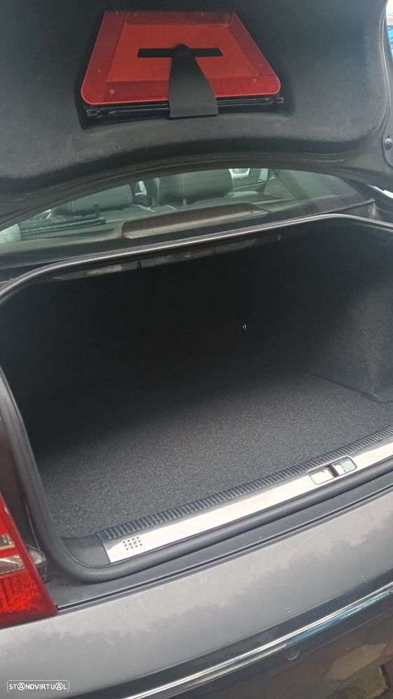 Skoda Superb 1.9 TDi Elegance - 24