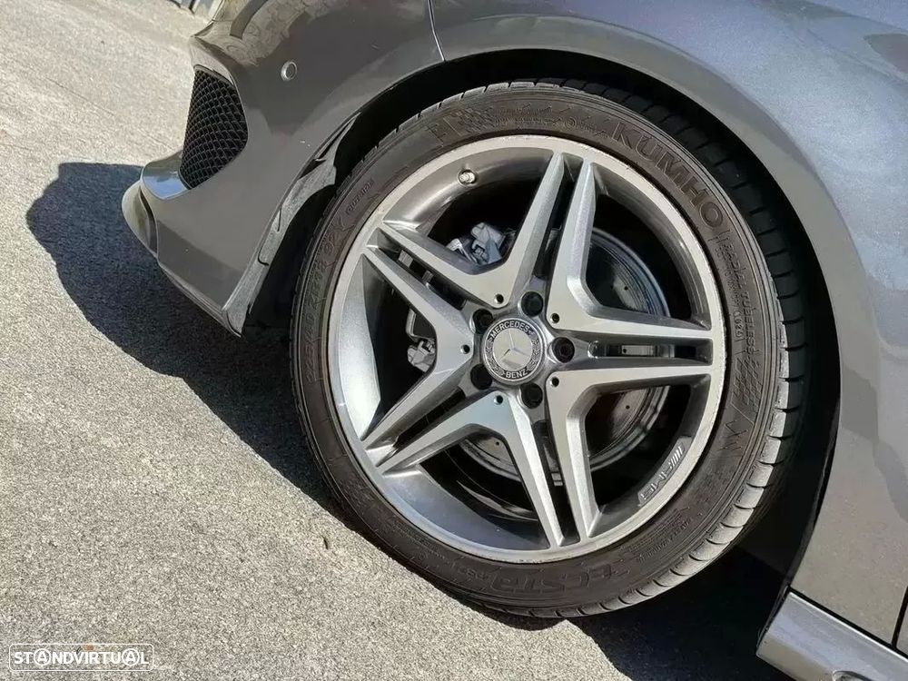 Mercedes-Benz CLA 200 d Shooting Brake AMG Line — fotografia 14