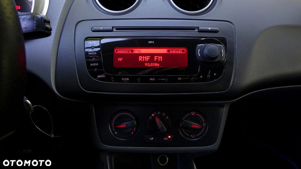 Seat Ibiza 1.4 16V Sport - 17