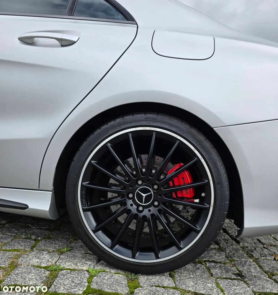 Mercedes-Benz CLA AMG 45 4-Matic - 10