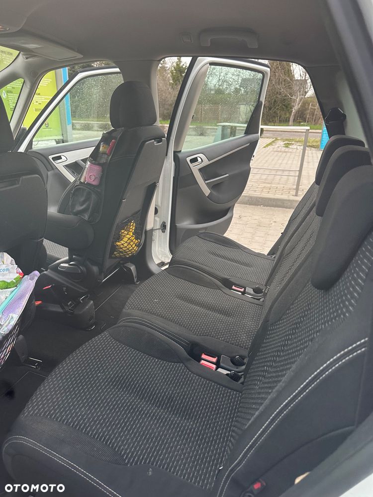 Citroën C4 Picasso - 23