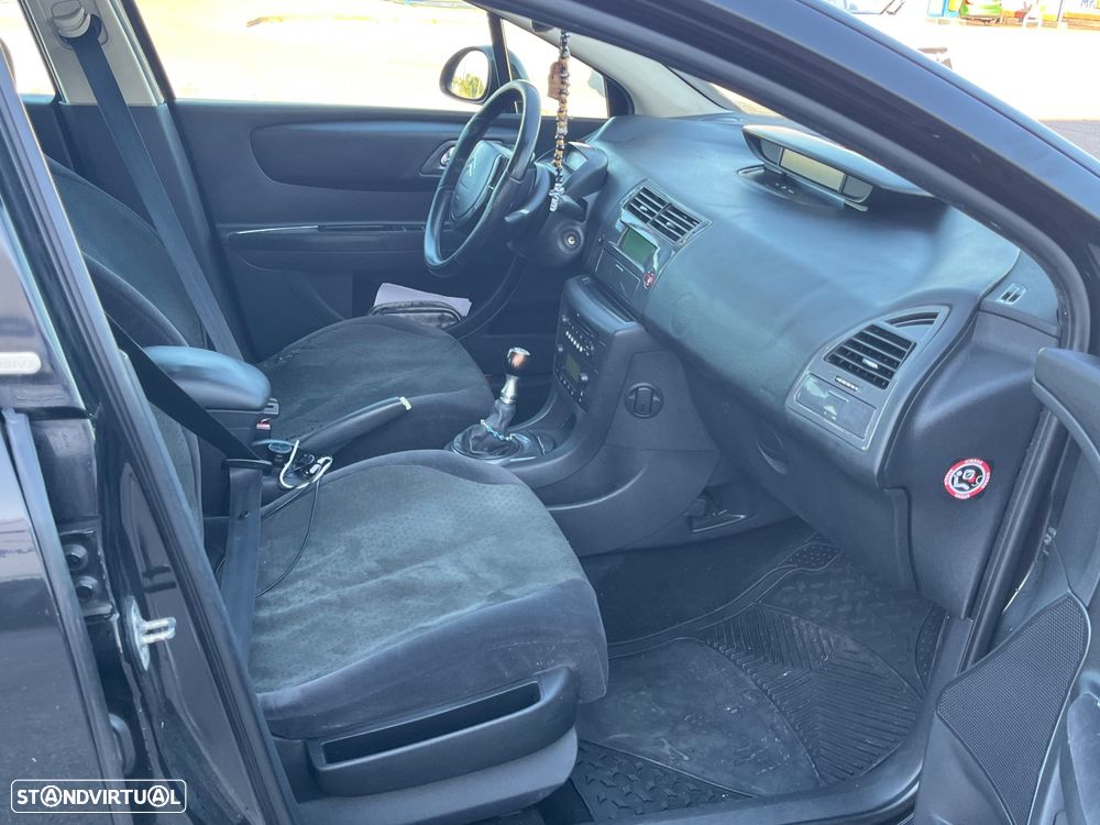 Citroën C4 1.6 HDi 110 Exclusive - 9
