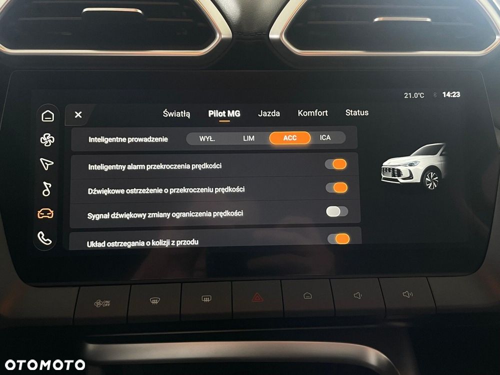 MG ZS Hybrid+ - 29