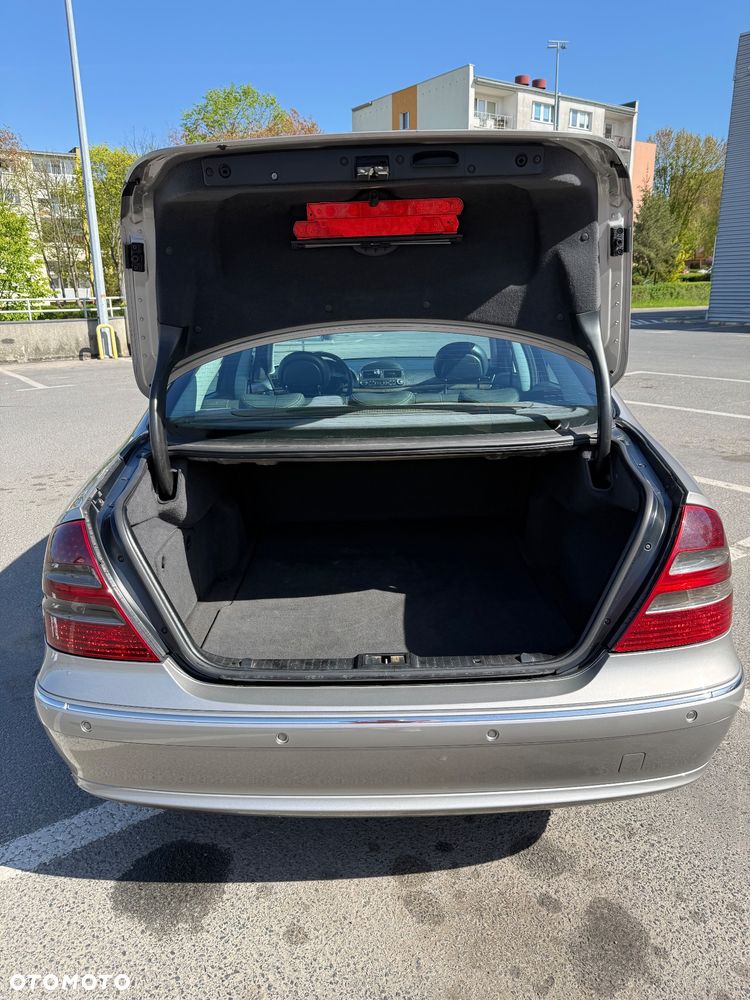 Mercedes-Benz Klasa E 220 CDI Automatik Avantgarde - 12