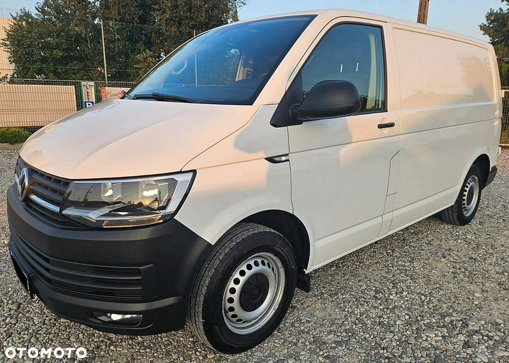 Volkswagen Transporter - 22