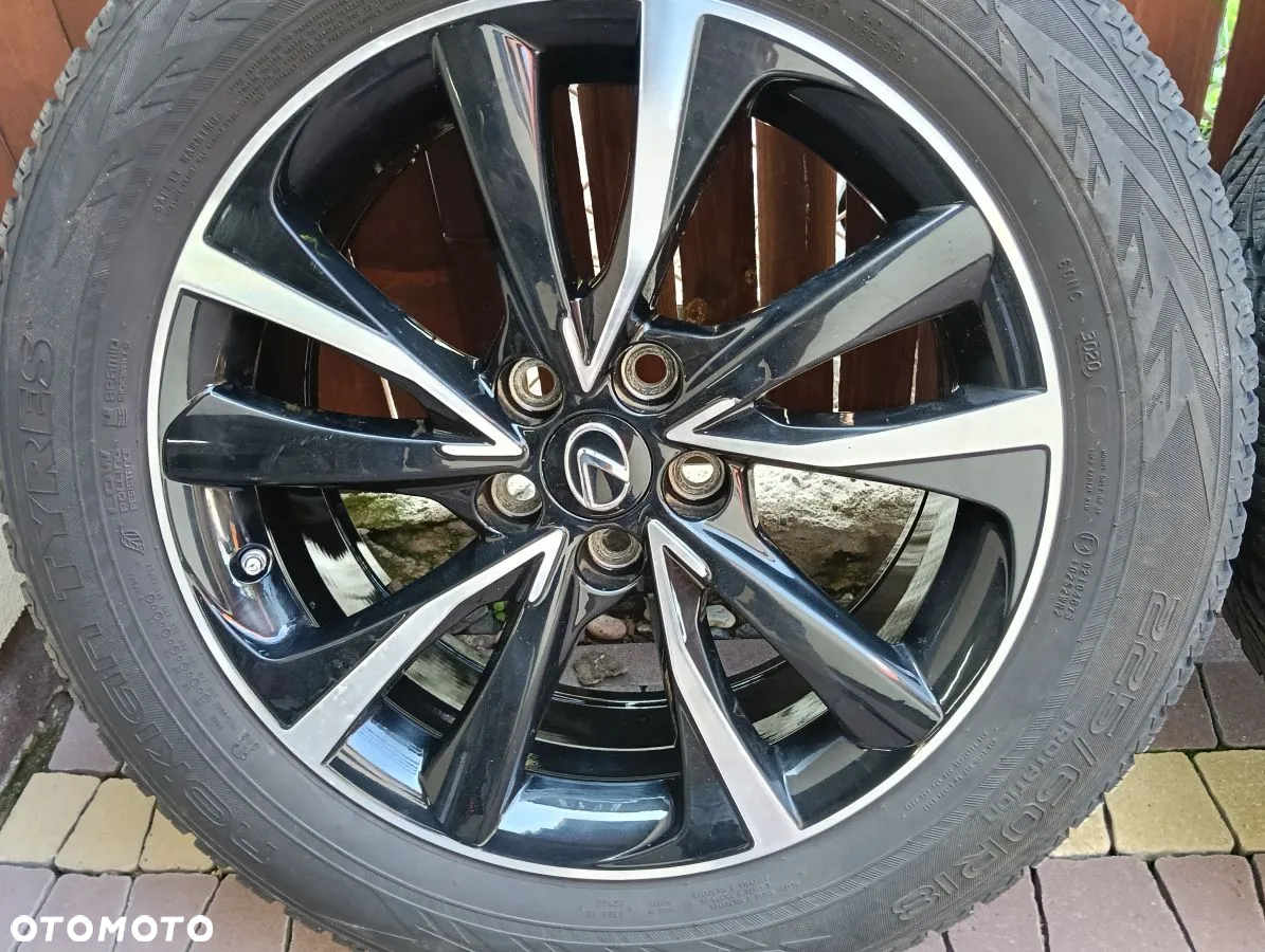 LEXUS NX 14-21r Koła z Oponami Zimowymi 225/60 R18 NOKIAN 20r - 2