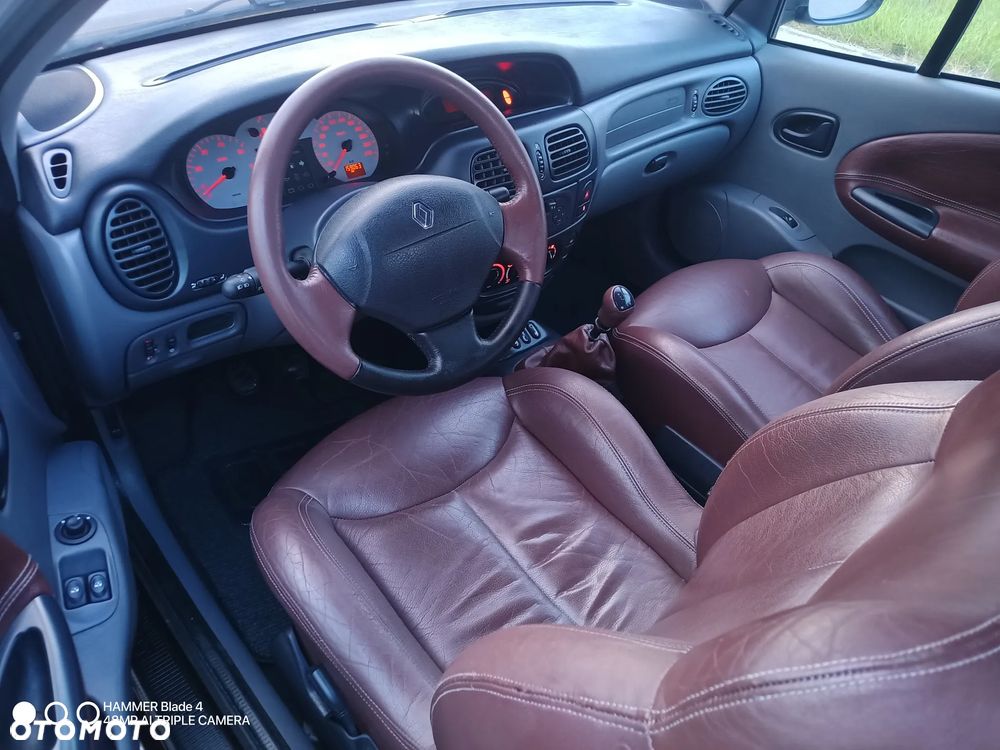 Renault Megane - 21