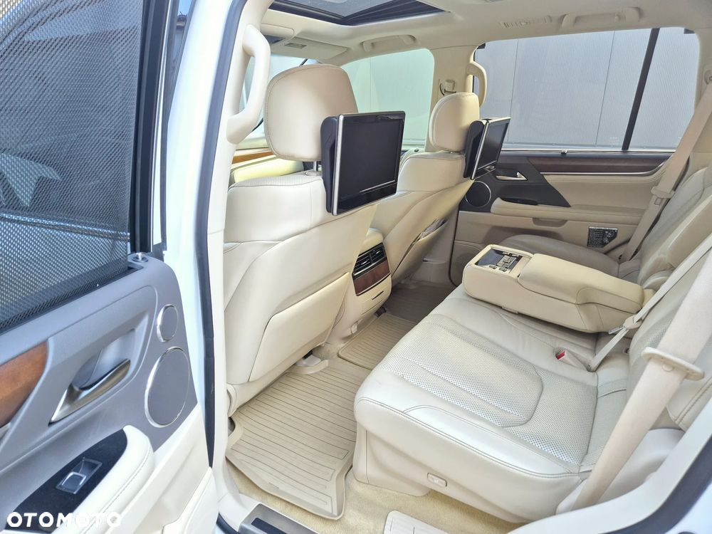 Lexus LX 570 Omotenashi - 20