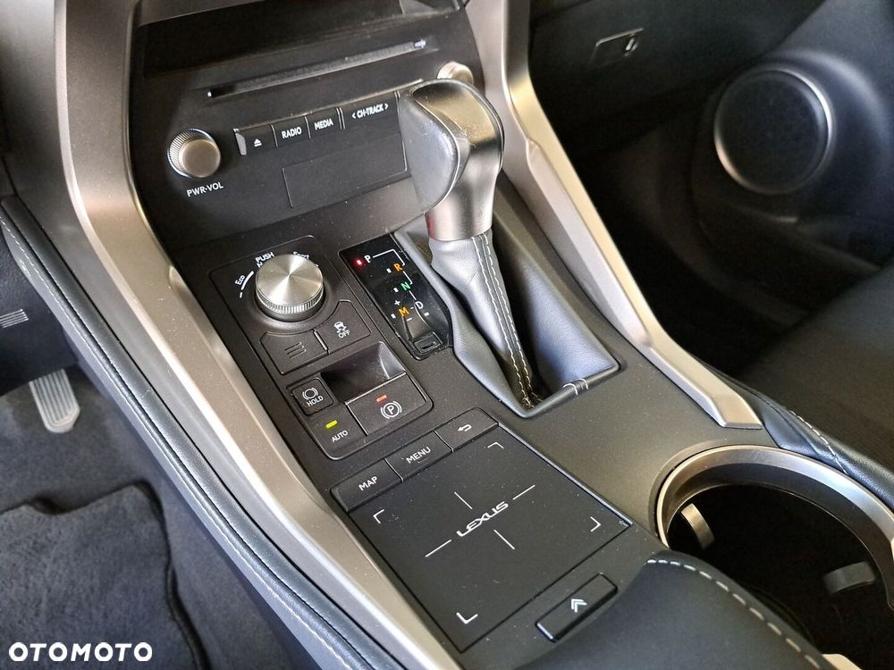 Lexus NX 300 Optimum AWD - 28
