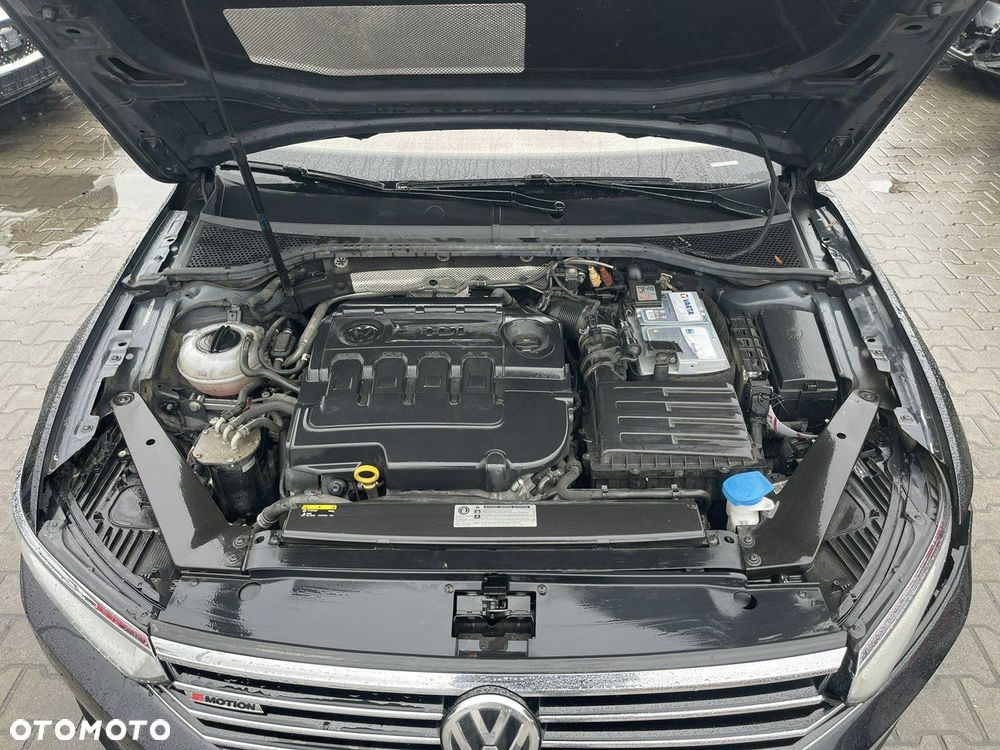 Volkswagen Passat Variant 2.0 TDI SCR 4Motion DSG (BMT) Highline - 14