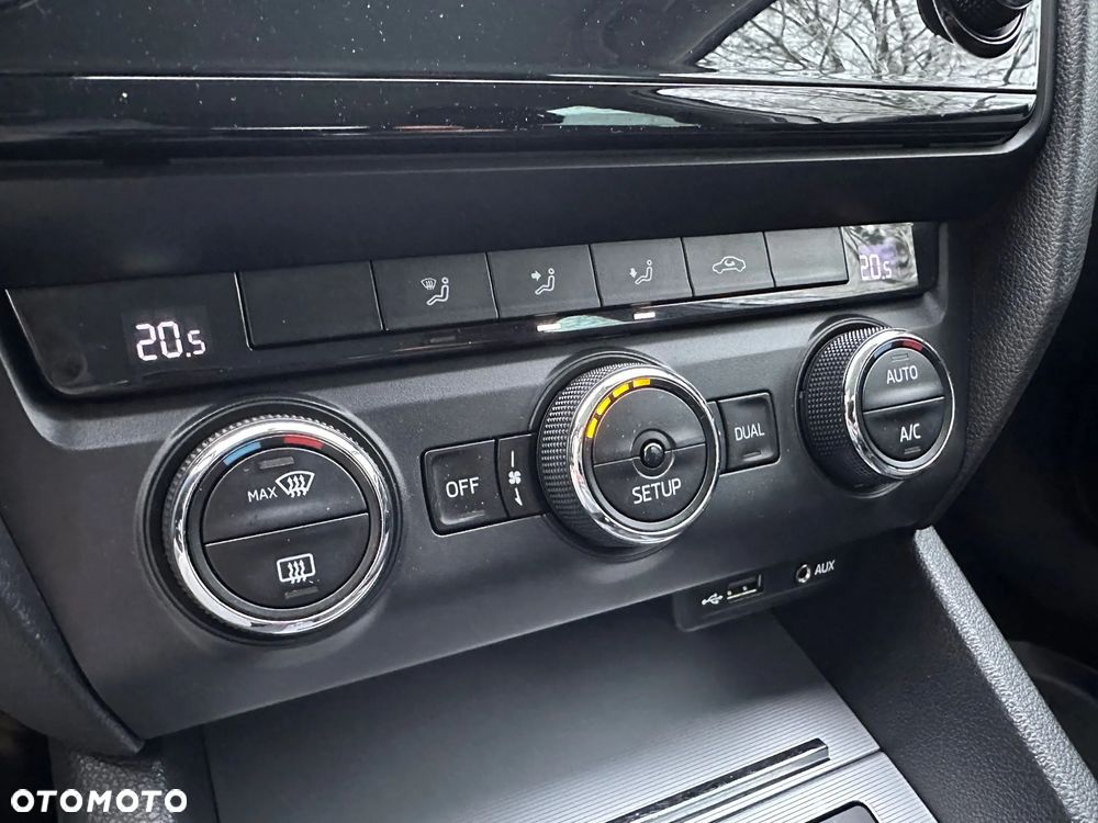 Skoda Octavia 1.8 TSI Elegance DSG - 22