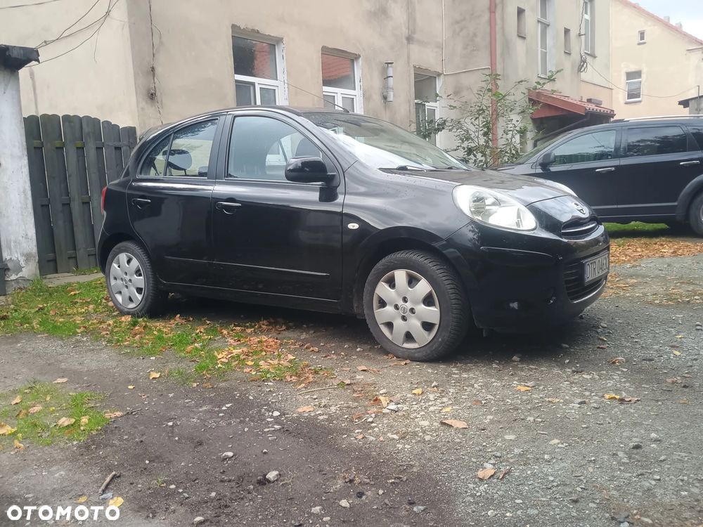 Nissan Micra - 1