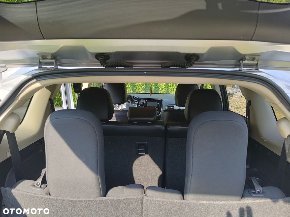 Mitsubishi Outlander - 6