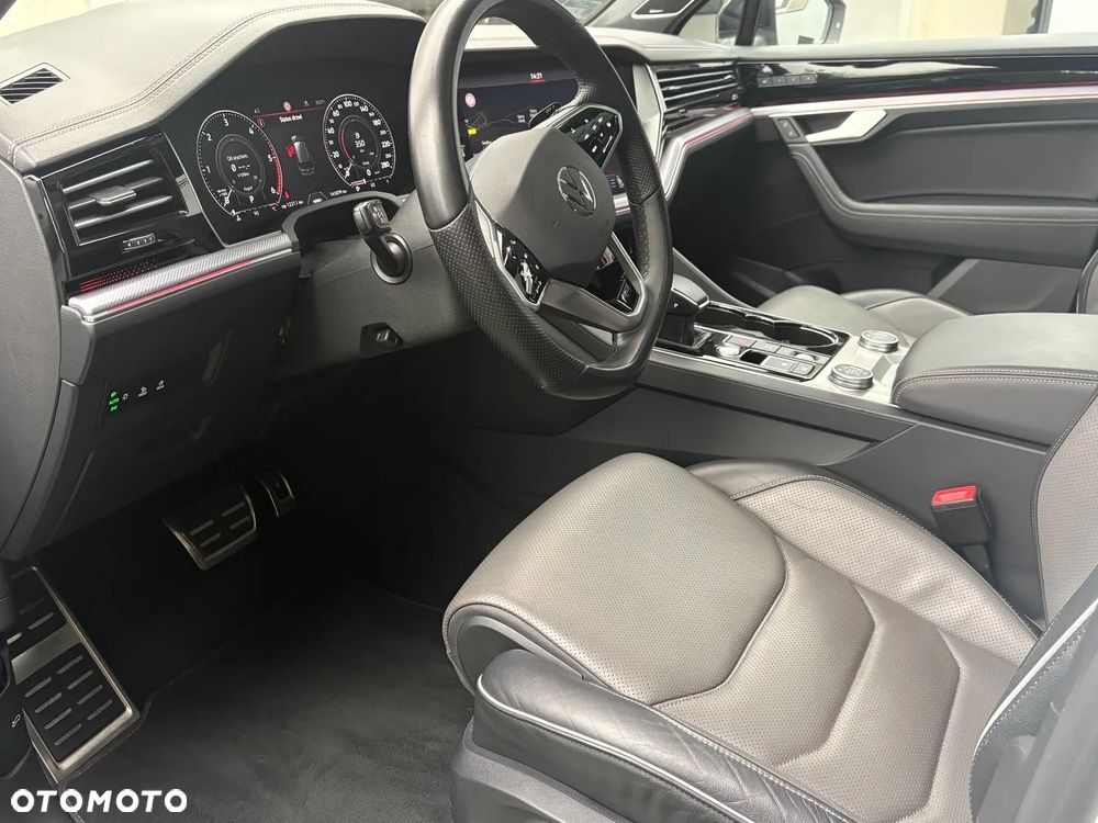 Volkswagen Touareg 3.0 V6 TDI SCR 4Mot R-Line - 16