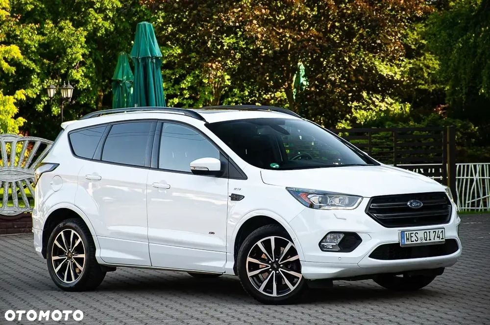 Ford Kuga - 12