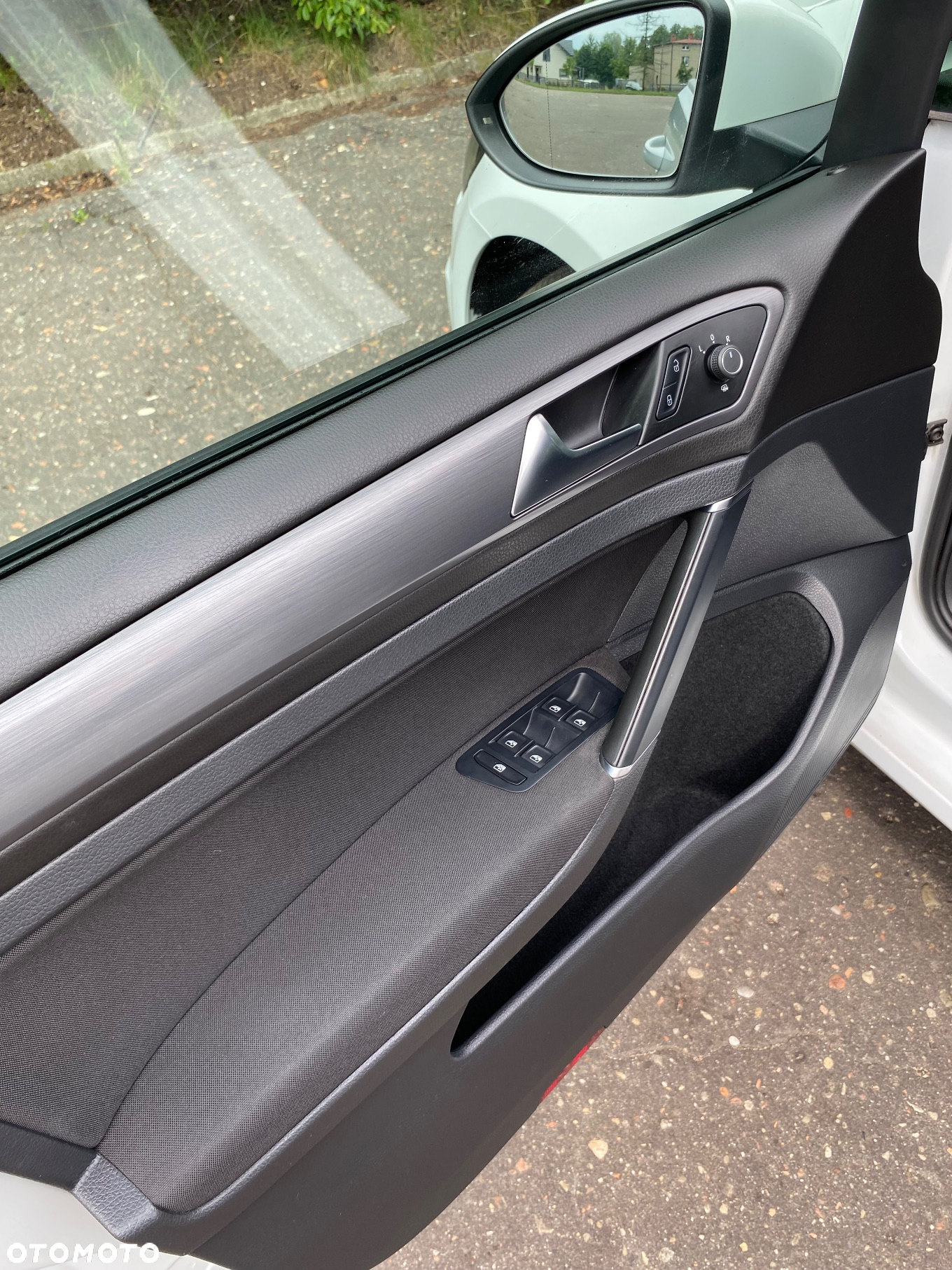 Volkswagen Golf VII 1.6 TDI BMT Comfortline - 25