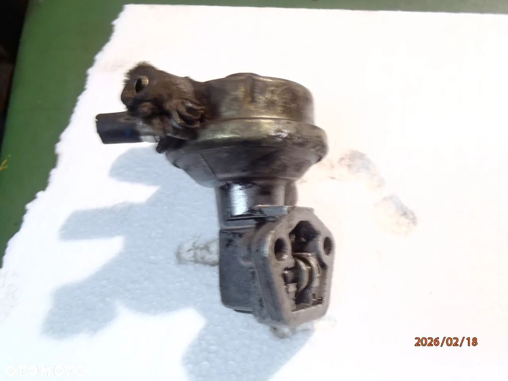 pompa pompka paliwa fiat 126p maluch cc cinQuecento 700 900 gażnik - 11