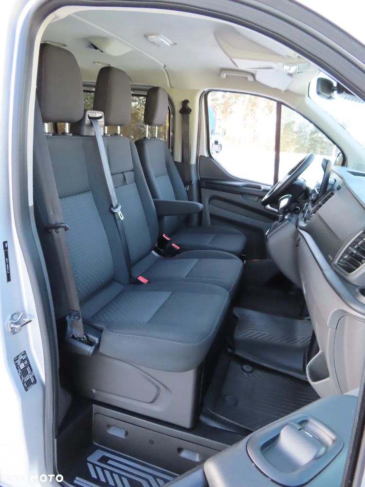 Ford Transit CUSTOM 2.0 TDCi 130 Km L2 Limited Edition W Najbogatszej Wersji Wyposażenia TREND L2H1 LONG Blaszak Furgon 9-Cio Osobowy Stan Jak NOWY POLECAM - 26