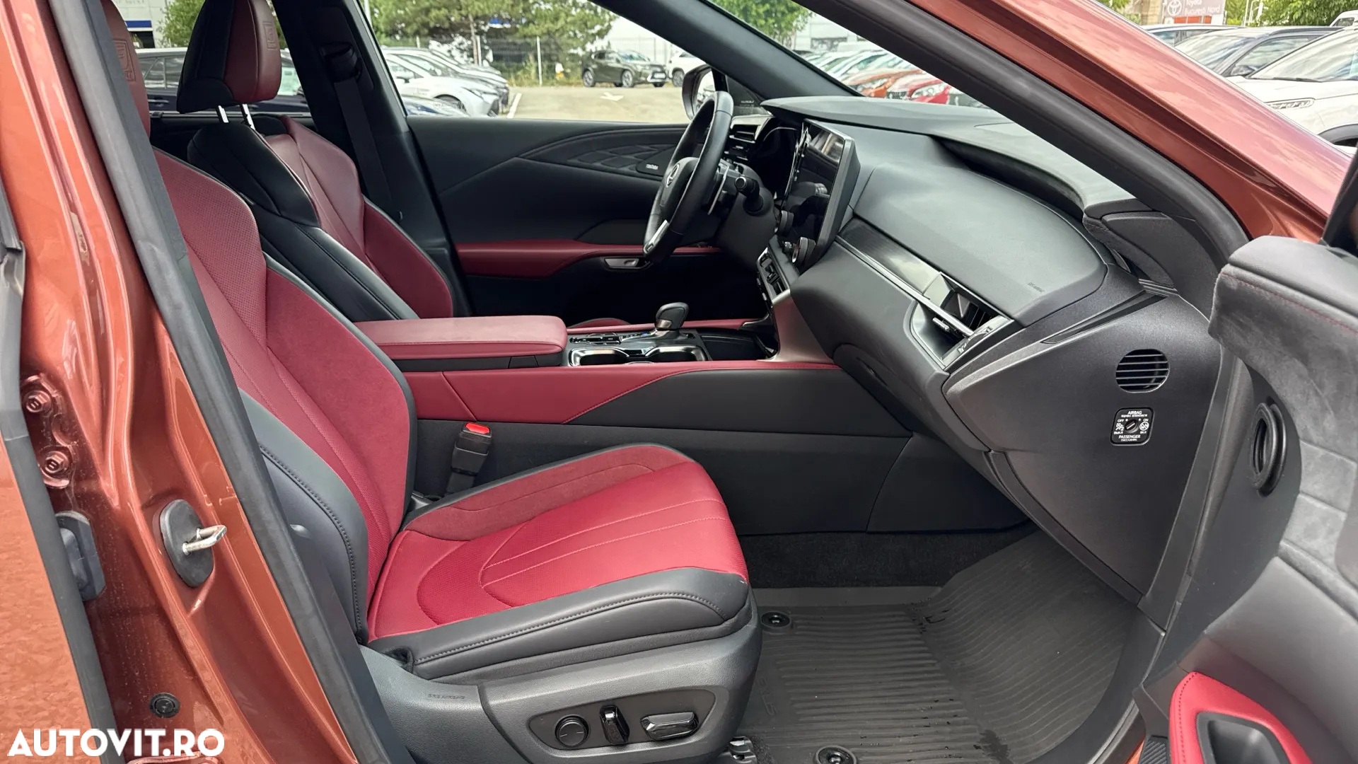 Lexus Seria RX - 8