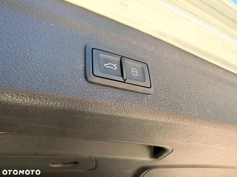 Audi Q3 35 TDI S tronic S line - 16